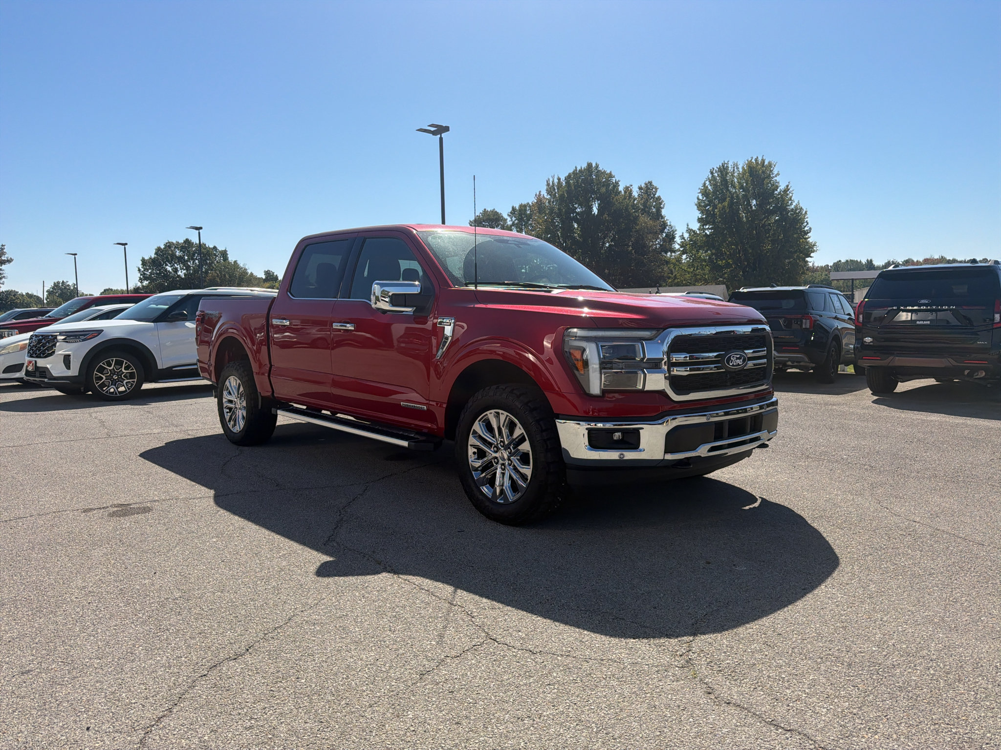 Used 2025 Ford F150 Lariat w/ Equipment Group 501A Mid AWD/4WD image 7