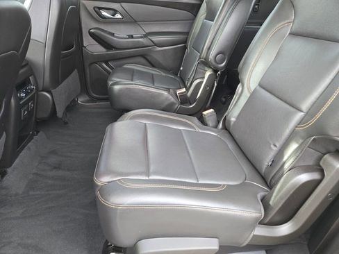 Used 2021 Chevrolet Traverse Premier w/ Redline Edition image 12