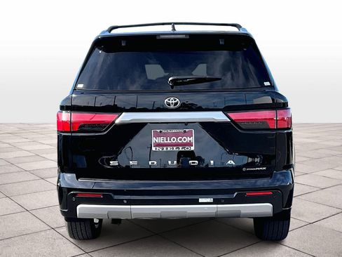 Used 2025 Toyota Sequoia Capstone image 5