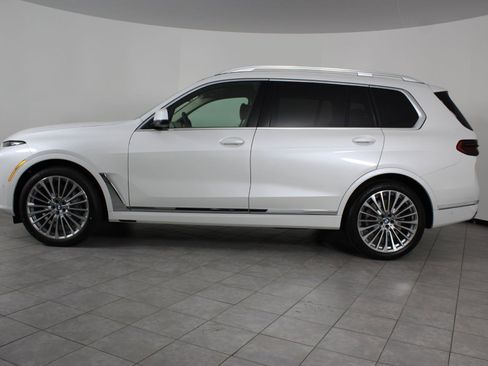 New 2026 BMW X7 xDrive40i image 2