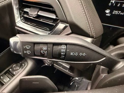 Used 2025 GMC Yukon Denali w/ Denali Reserve Package AWD/4WD image 38
