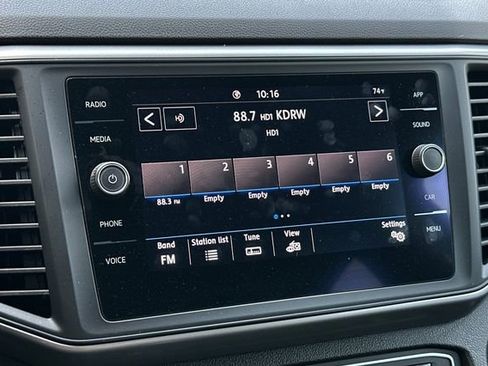 Used 2020 Volkswagen Atlas Cross Sport SE w/ Towing Package image 20