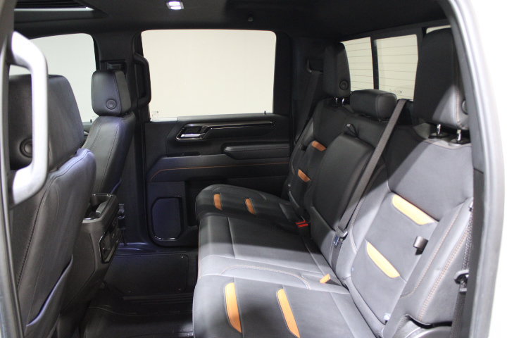 Used 2025 GMC Sierra 2500 AT4 w/ AT4 Premium Plus Package AWD/4WD image 23
