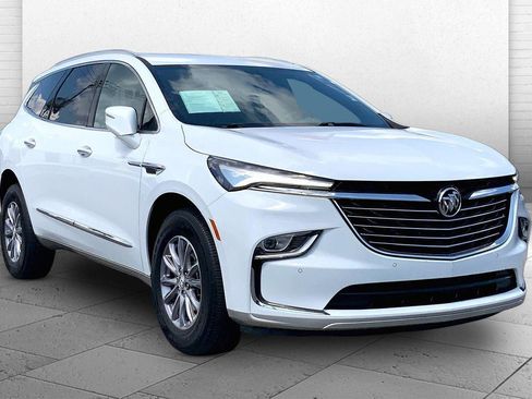 Used 2023 Buick Enclave Essence w/ Trailering Package, 5000 lbs. AWD/4WD image 1