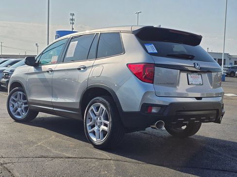 Used 2025 Honda Passport EX-L image 6