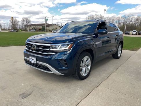 Used 2021 Volkswagen Atlas Cross Sport SEL AWD/4WD image 2