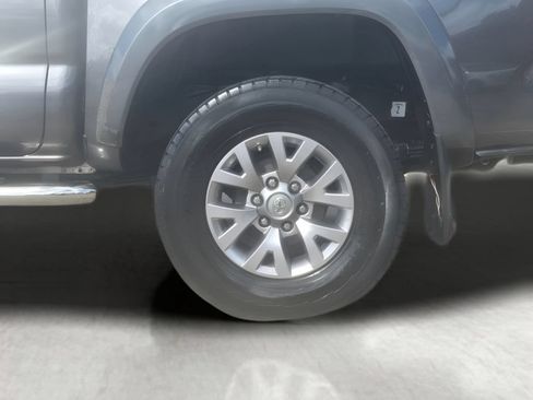 Used 2016 Toyota Tacoma SR5 RWD image 32