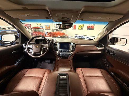 Used 2018 Chevrolet Tahoe Premier AWD/4WD image 13