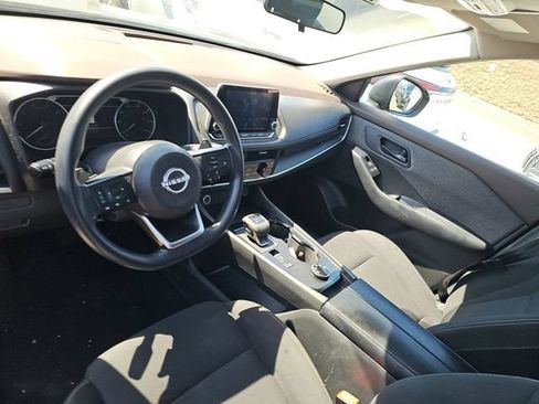 Used 2023 Nissan Rogue S AWD/4WD image 7