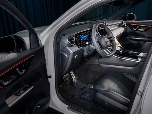 New 2026 Mercedes-Benz GLC 300 image 10