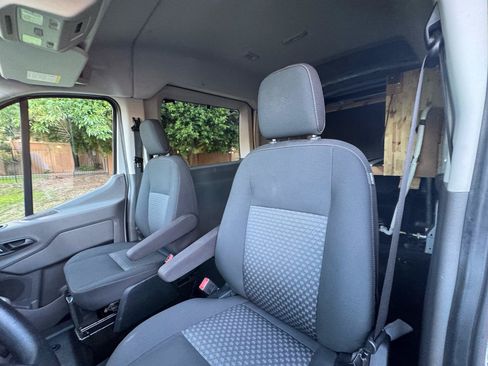 Used 2023 Ford Transit 250 Medium Roof AWD image 10