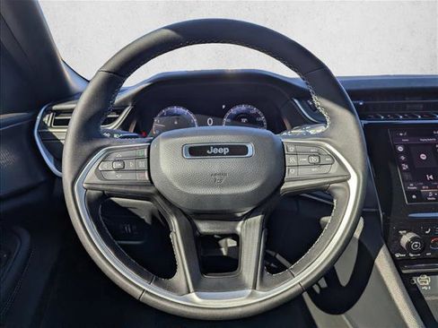 New 2025 Jeep Grand Cherokee Laredo X w/ Luxury Tech Group I image 15