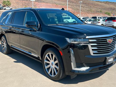 Used 2024 Cadillac Escalade ESV Premium Luxury Platinum AWD/4WD image 8