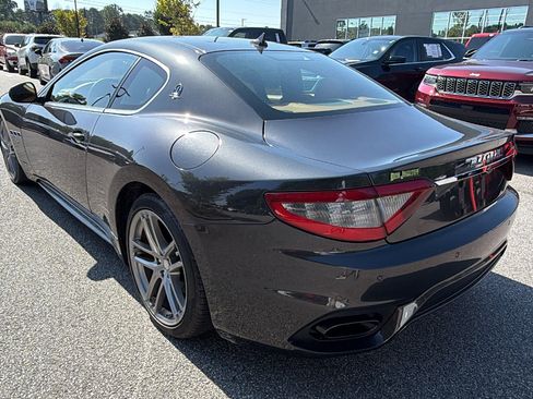 Used 2018 Maserati GranTurismo MC RWD image 10