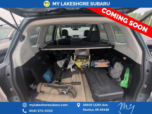 Used 2018 Subaru Forester 2.5i Touring w/ Popular Package #3B AWD/4WD image 17