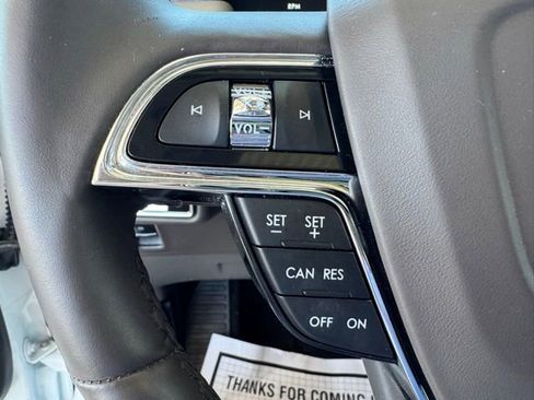 Used 2023 Lincoln Nautilus Reserve AWD/4WD image 15