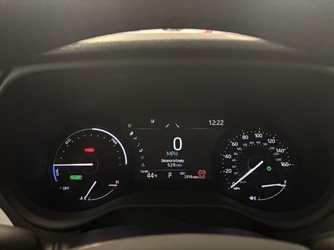 Used 2025 Toyota Sienna XLE image 17