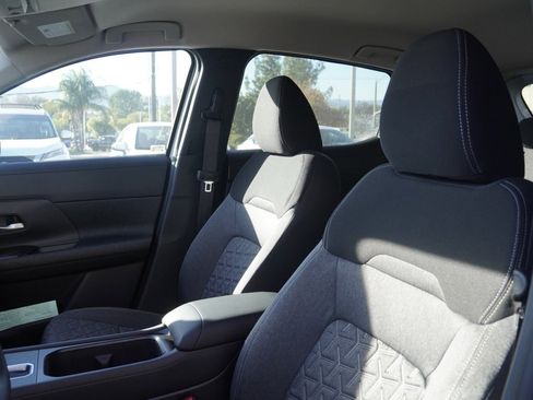 New 2026 Nissan Kicks SV image 17