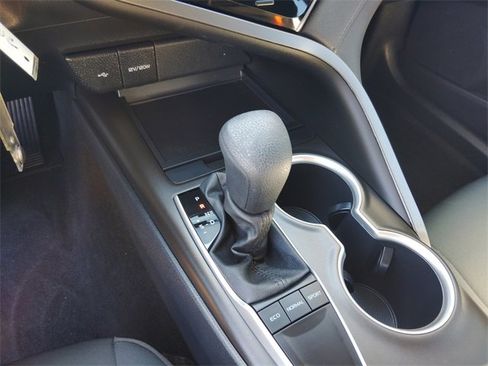 Used 2024 Toyota Camry LE image 15