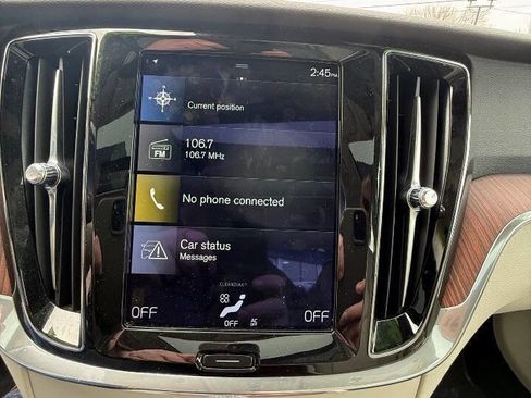 Used 2022 Volvo S60 B5 Inscription image 18