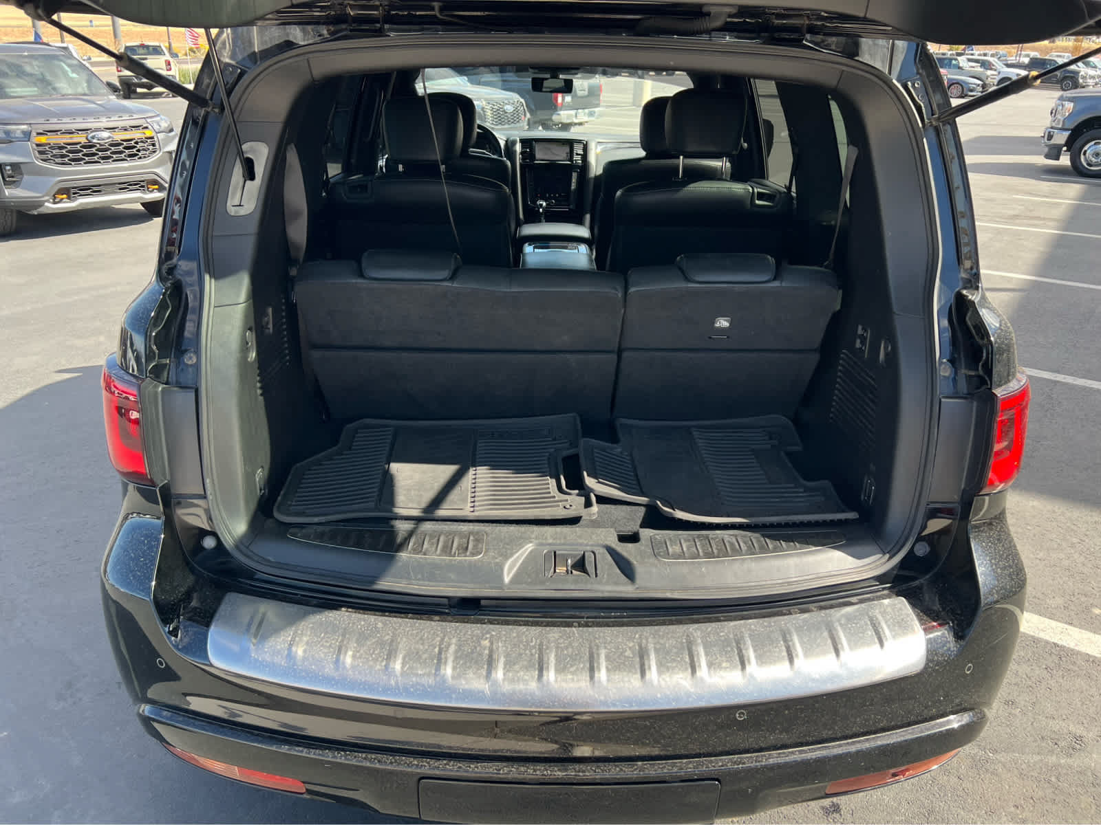 Used 2020 INFINITI QX80 Luxe w/ Edition 30 Package AWD/4WD image 9