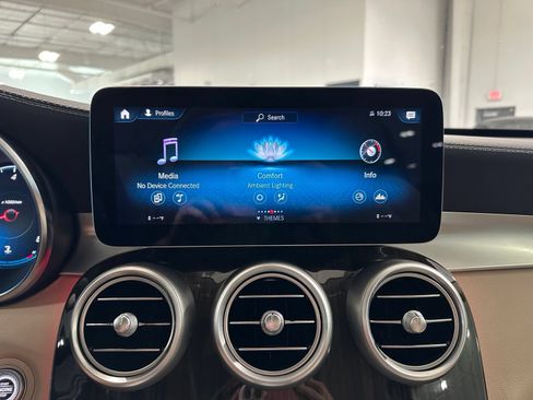 Used 2020 Mercedes-Benz GLC 300 image 28
