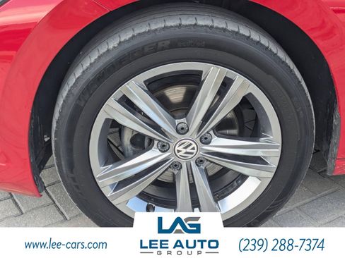 Used 2019 Volkswagen Jetta R-Line w/ R-Line Cold Weather Package image 10