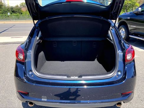 Used 2018 MAZDA MAZDA3 Touring FWD image 34