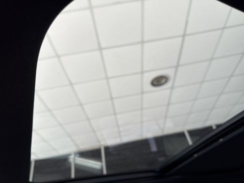 New 2025 Jeep Grand Cherokee Limited w/ Black Appearance Package image 30