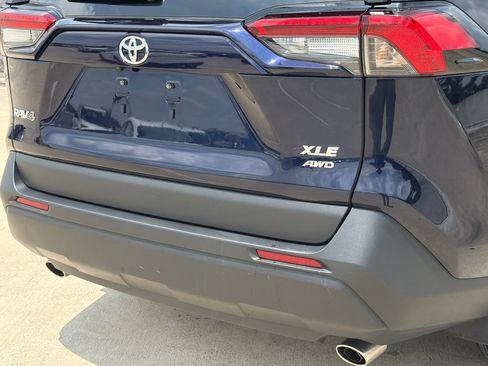 Used 2025 Toyota RAV4 XLE w/ Convenience Package AWD/4WD image 5