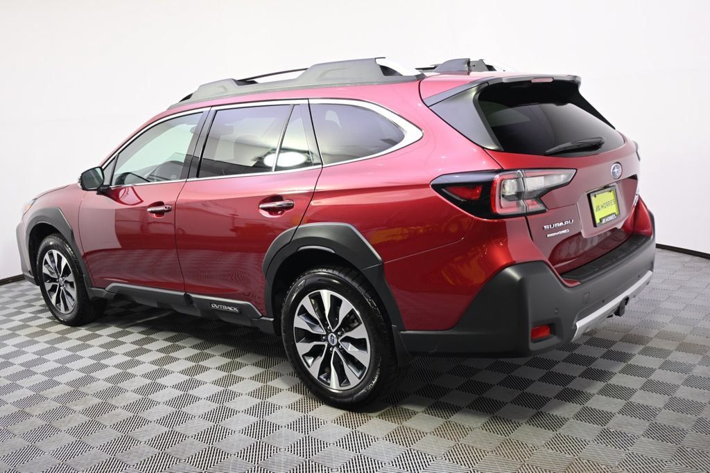 Certified 2025 Subaru Outback Touring XT w/ Popular Package #2 AWD/4WD image 3