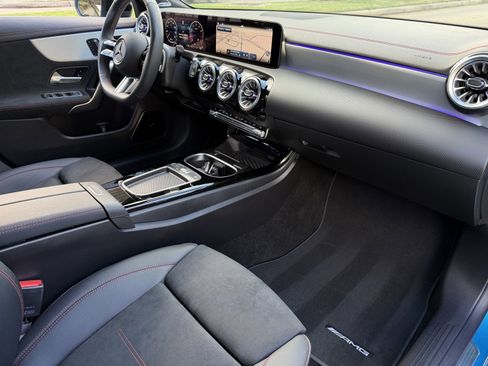 Certified 2025 Mercedes-Benz CLA 250 4MATIC image 17