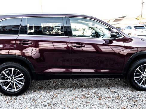 Used 2019 Toyota Highlander XLE image 8