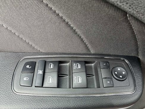 Used 2021 Dodge Charger SXT w/ Navigation & Travel Group AWD/4WD image 15