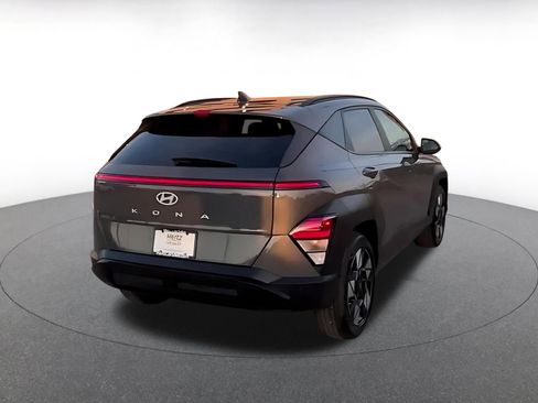 Used 2025 Hyundai Kona SEL image 12