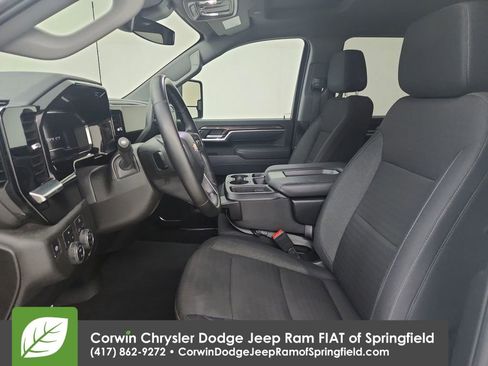 Used 2025 Chevrolet Silverado 2500 LT w/ Convenience Package AWD/4WD image 19