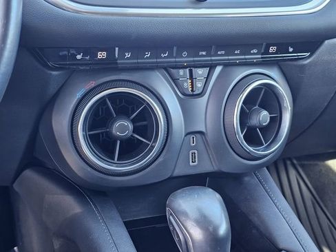 Used 2019 Chevrolet Blazer LT image 19