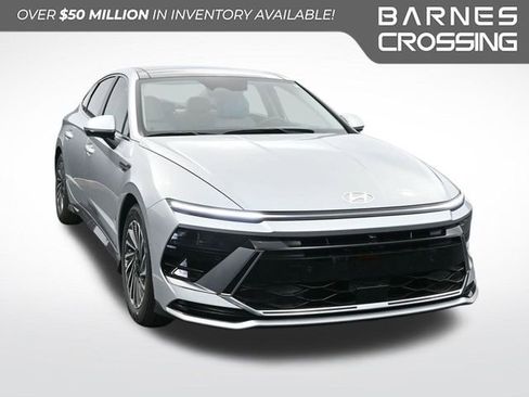 Used 2024 Hyundai Sonata Limited FWD image 1