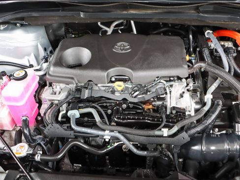 Used 2021 Toyota Sienna XLE image 33