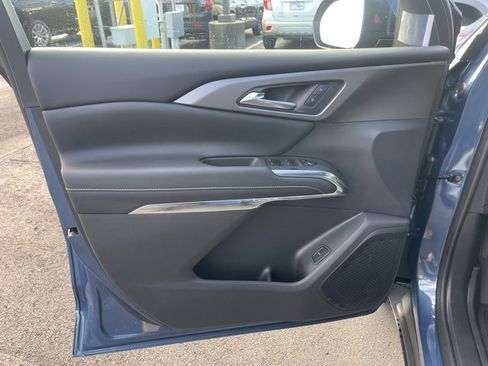 New 2026 Chevrolet Traverse LT w/ Driver Confidence Package image 15