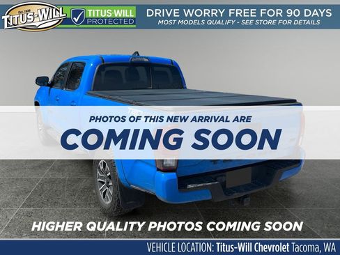 Used 2021 Toyota Tacoma TRD Sport AWD/4WD image 3
