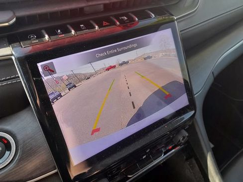 Used 2021 Jeep Grand Cherokee L Limited AWD/4WD image 22