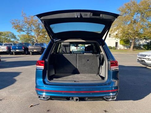 Used 2021 Volkswagen Atlas SEL R-Line image 11