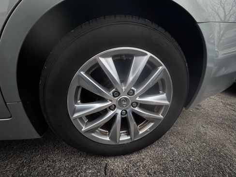 Used 2016 INFINITI Q50 Premium image 22