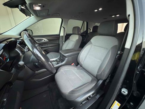 Used 2019 Chevrolet Traverse LT image 26