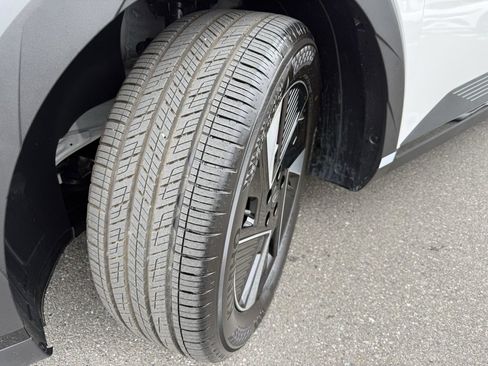 Certified 2025 Hyundai Ioniq 5 SE image 31