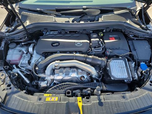 New 2025 Mercedes-Benz GLA 250 4MATIC image 11