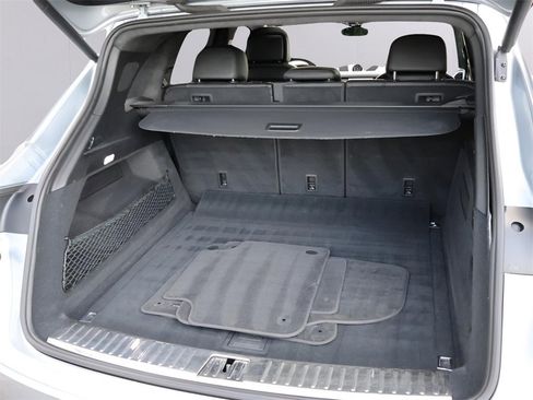 Used 2023 Porsche Cayenne GTS image 16
