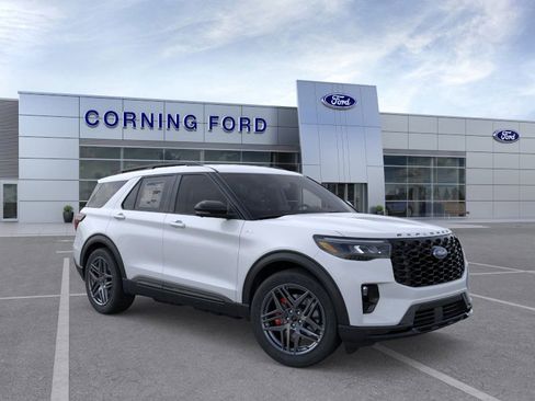 New 2026 Ford Explorer ST-Line w/ ST-Line Street Pack image 7