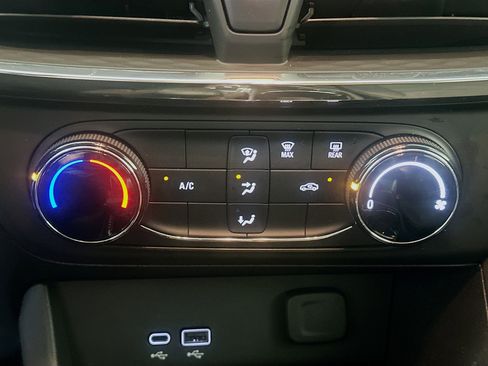 Used 2025 Buick Encore GX Preferred image 23